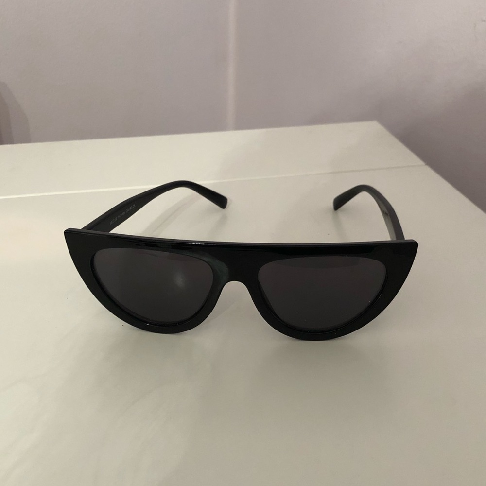 Black Forever 21 Sunglasses